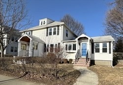53 Trapelo Rd, Belmont, Massachusetts, 3 Bedrooms Bedrooms, 10 Rooms Rooms,3 BathroomsBathrooms,Residential Lease,For Rent,Trapelo Rd,73360392