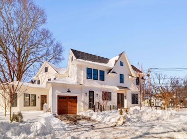 710 Watertown Street, Newton, Massachusetts, 4 Bedrooms Bedrooms, 8 Rooms Rooms,4 BathroomsBathrooms,Residential,For Sale,Watertown Street,73475740