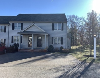 500 Justin Dr, Weymouth, Massachusetts, 2 Bedrooms Bedrooms, 5 Rooms Rooms,1.5 BathroomsBathrooms,Residential Lease,For Rent,Justin Dr,73497596