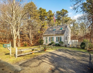 132 Stage Coach Dr, Chatham, Massachusetts, 2 Bedrooms Bedrooms, 5 Rooms Rooms,2 BathroomsBathrooms,Residential,For Sale,Stage Coach Dr,73470089