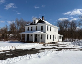 208 Greenfield Rd, Deerfield, Massachusetts, 3 Bedrooms Bedrooms, 7 Rooms Rooms,2 BathroomsBathrooms,Residential,For Sale,Greenfield Rd,73415616
