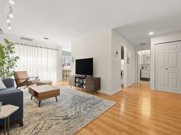1206 Greendale Ave, Needham, Massachusetts, 1 Bedroom Bedrooms, 4 Rooms Rooms,1 BathroomBathrooms,Residential,For Sale,Greendale Ave,73481575