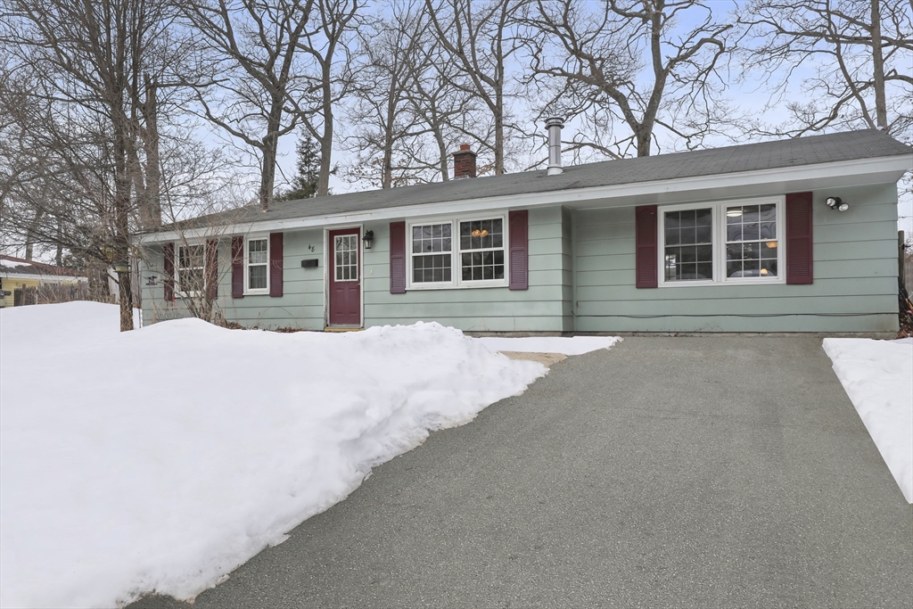 48 Donna Road, Bellingham, Massachusetts, 3 Bedrooms Bedrooms, 5 Rooms Rooms,1 BathroomBathrooms,Residential,For Sale,Donna Road,73478405