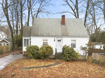 11 Clark Avenue, Walpole, Massachusetts, 2 Bedrooms Bedrooms, 6 Rooms Rooms,1 BathroomBathrooms,Residential,For Sale,Clark Avenue,73489831