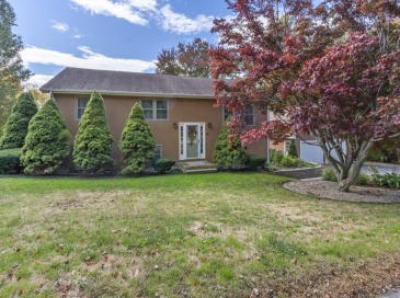 40 William Avenue, Haverhill, Massachusetts, 3 Bedrooms Bedrooms, 9 Rooms Rooms,2.5 BathroomsBathrooms,Residential,For Sale,William Avenue,73480140 40 William Avenue, Haverhill, Massachusetts, 3 Bedrooms Bedrooms, 9 Rooms Rooms,2.5 BathroomsBathrooms,Residential,For Sale,William Avenue,73480140