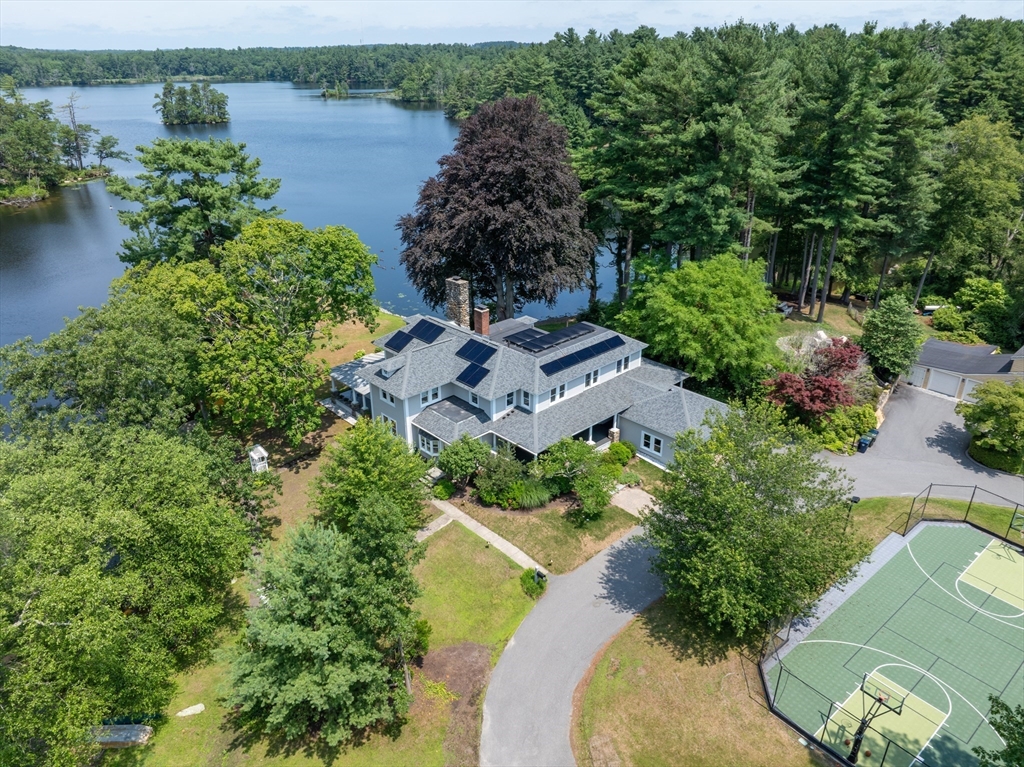 15 Geneva Rd, Andover, Massachusetts, 5 Bedrooms Bedrooms, 11 Rooms Rooms,3.5 BathroomsBathrooms,Residential,For Sale,Geneva Rd,73503607