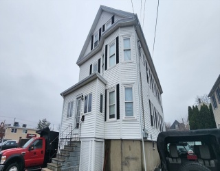 34 Forest Ave, Salem, Massachusetts, 4 Bedrooms Bedrooms, 13 Rooms Rooms,3 BathroomsBathrooms,Residential Income,For Sale,Forest Ave,73503621