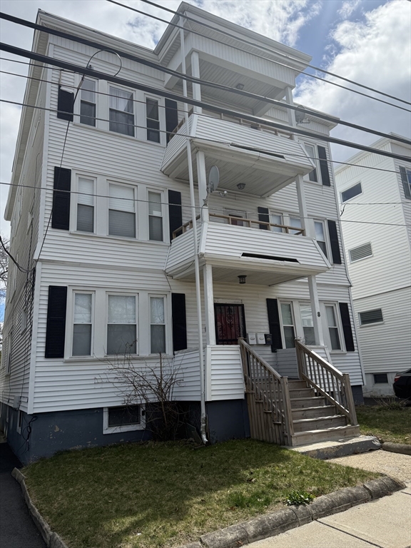 8 Astoria Street, Boston, Massachusetts, 3 Bedrooms Bedrooms, 4 Rooms Rooms,1 BathroomBathrooms,Residential Lease,For Rent,Astoria Street,73503633