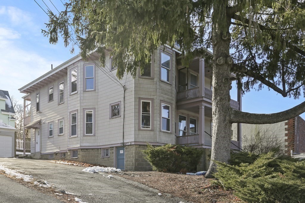 1296 Massachusetts, Arlington, Massachusetts, 2 Rooms Rooms,1 BathroomBathrooms,Residential Lease,For Rent,Massachusetts,73503655