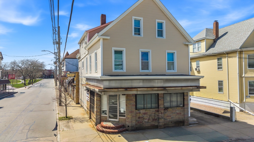 305-309 Rivet St, New Bedford, Massachusetts, ,Commercial Sale,For Sale,Rivet St,73503679