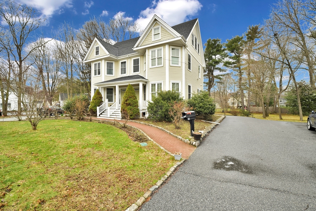 22 High Street, Needham, Massachusetts, 1 Bedroom Bedrooms, 3 Rooms Rooms,1 BathroomBathrooms,Residential Lease,For Rent,High Street,73503715