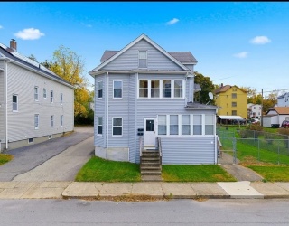 31 Whitcomb St, Webster, Massachusetts, 2 Bedrooms Bedrooms, 4 Rooms Rooms,1 BathroomBathrooms,Residential Lease,For Rent,Whitcomb St,73477064
