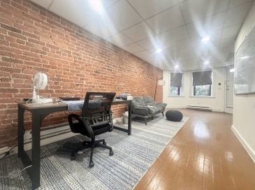 384 Riverway, Boston, Massachusetts, 1 Bedroom Bedrooms, 3 Rooms Rooms,1 BathroomBathrooms,Residential Lease,For Rent,Riverway,73503802 384 Riverway, Boston, Massachusetts, 1 Bedroom Bedrooms, 3 Rooms Rooms,1 BathroomBathrooms,Residential Lease,For Rent,Riverway,73503802