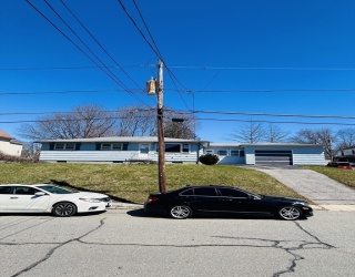 21 Spring St, Webster, Massachusetts, 3 Bedrooms Bedrooms, 6 Rooms Rooms,1.5 BathroomsBathrooms,Residential,For Sale,Spring St,73501997