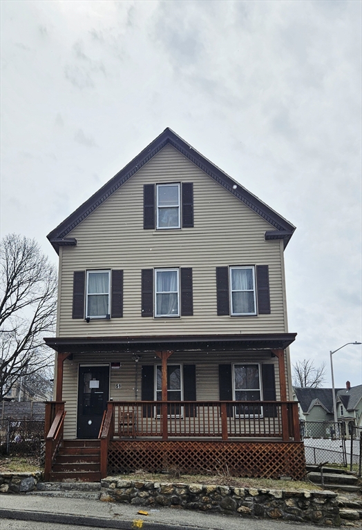 51 Kingsbury St, Worcester, Massachusetts, 4 Bedrooms Bedrooms, 10 Rooms Rooms,2 BathroomsBathrooms,Residential Income,For Sale,Kingsbury St,73503441