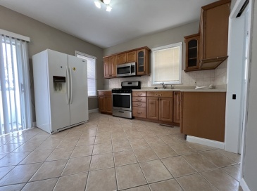 132 Buttonwood, Boston, Massachusetts, 3 Bedrooms Bedrooms, 7 Rooms Rooms,1.5 BathroomsBathrooms,Residential Lease,For Rent,Buttonwood,73503828 132 Buttonwood, Boston, Massachusetts, 3 Bedrooms Bedrooms, 7 Rooms Rooms,1.5 BathroomsBathrooms,Residential Lease,For Rent,Buttonwood,73503828