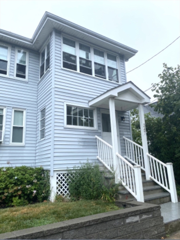 347 Vermont St, Boston, Massachusetts, 3 Bedrooms Bedrooms, 6 Rooms Rooms,1 BathroomBathrooms,Residential Lease,For Rent,Vermont St,73503852