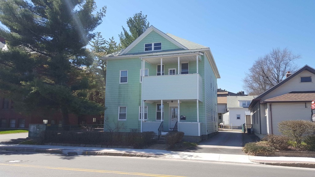 331 Plantation Street, Worcester, Massachusetts, 3 Bedrooms Bedrooms, 6 Rooms Rooms,1 BathroomBathrooms,Residential Lease,For Rent,Plantation Street,73503885