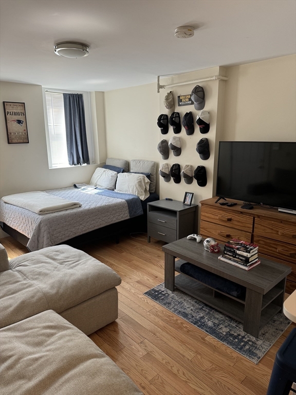 2 Sackville St, Boston, Massachusetts, 1 Room Rooms,1 BathroomBathrooms,Residential Lease,For Rent,Sackville St,73503890