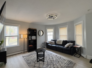 137 Centre St, Boston, Massachusetts, 3 Bedrooms Bedrooms, 6 Rooms Rooms,1 BathroomBathrooms,Residential Lease,For Rent,Centre St,73503902 137 Centre St, Boston, Massachusetts, 3 Bedrooms Bedrooms, 6 Rooms Rooms,1 BathroomBathrooms,Residential Lease,For Rent,Centre St,73503902