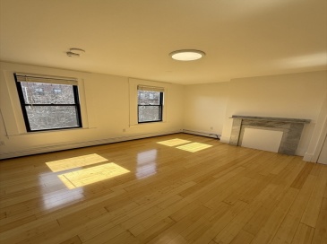 4 Milford St, Boston, Massachusetts, 2 Rooms Rooms,1 BathroomBathrooms,Residential Lease,For Rent,Milford St,73483137 4 Milford St, Boston, Massachusetts, 2 Rooms Rooms,1 BathroomBathrooms,Residential Lease,For Rent,Milford St,73483137