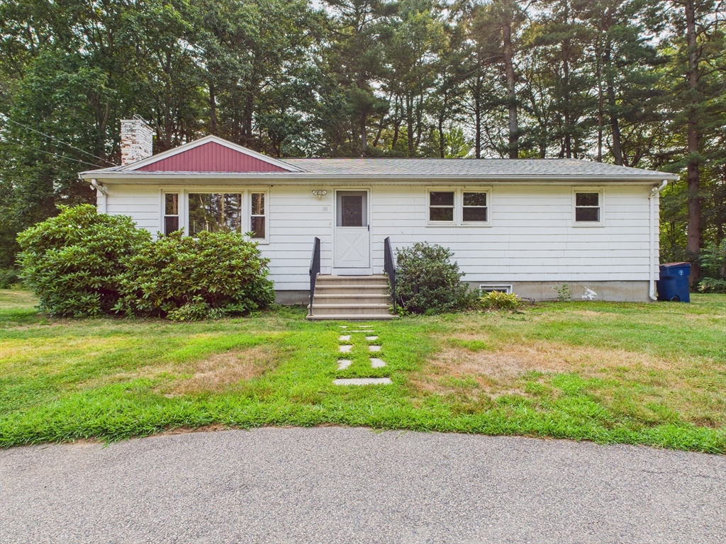 91 Old Post Road, Sharon, Massachusetts, 3 Bedrooms Bedrooms, 6 Rooms Rooms,2 BathroomsBathrooms,Residential Lease,For Rent,Old Post Road,73483144