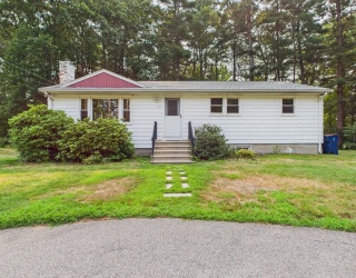 91 Old Post Road, Sharon, Massachusetts, 3 Bedrooms Bedrooms, 6 Rooms Rooms,2 BathroomsBathrooms,Residential Lease,For Rent,Old Post Road,73483144