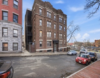 91 E Park St, Springfield, Massachusetts, 17 Bedrooms Bedrooms, 85 Rooms Rooms,17 BathroomsBathrooms,Residential Income,For Sale,E Park St,73504070