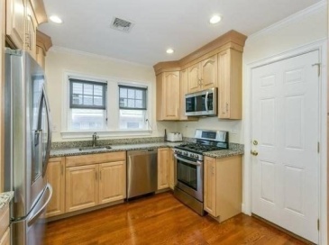 16 Eliot Crescent, Brookline, Massachusetts, 3 Bedrooms Bedrooms, 5 Rooms Rooms,1.5 BathroomsBathrooms,Residential Lease,For Rent,Eliot Crescent,73504074