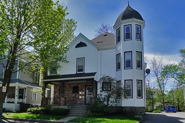 145 Brown St, Waltham, Massachusetts, 2 Bedrooms Bedrooms, 5 Rooms Rooms,2 BathroomsBathrooms,Residential Lease,For Rent,Brown St,73504141