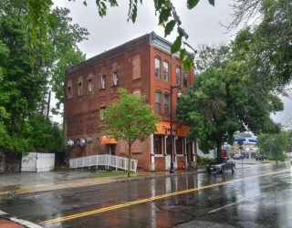205 Elm St, Westfield, Massachusetts, 4 Bedrooms Bedrooms, 13 Rooms Rooms,3 BathroomsBathrooms,Residential Income,For Sale,Elm St,73504152