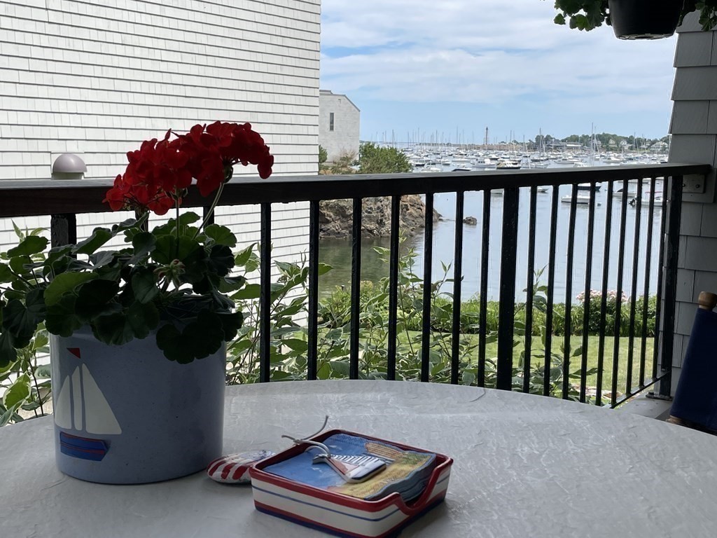 35 Wharf Path, Marblehead, Massachusetts, 1 Bedroom Bedrooms, 4 Rooms Rooms,1.5 BathroomsBathrooms,Residential Lease,For Rent,Wharf Path,73504180