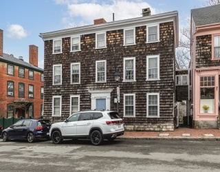 102 Washington Street, Marblehead, Massachusetts, 1 Bedroom Bedrooms, 3 Rooms Rooms,1 BathroomBathrooms,Residential Lease,For Rent,Washington Street,73504202