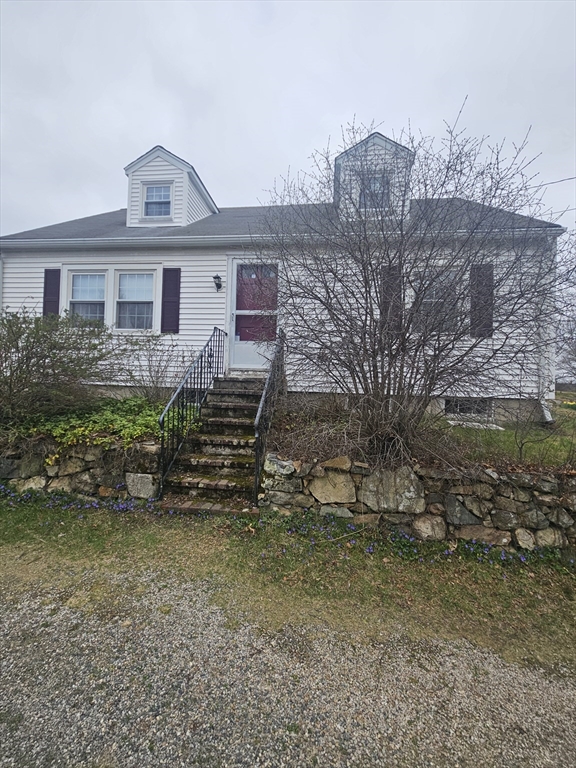 153 Middle Rd, Newbury, Massachusetts, 3 Bedrooms Bedrooms, 7 Rooms Rooms,1.5 BathroomsBathrooms,Residential,For Sale,Middle Rd,73504216