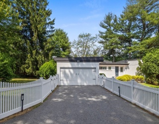 11 Patterson Rd, Lexington, Massachusetts, 4 Bedrooms Bedrooms, 7 Rooms Rooms,3 BathroomsBathrooms,Residential Lease,For Rent,Patterson Rd,73504255