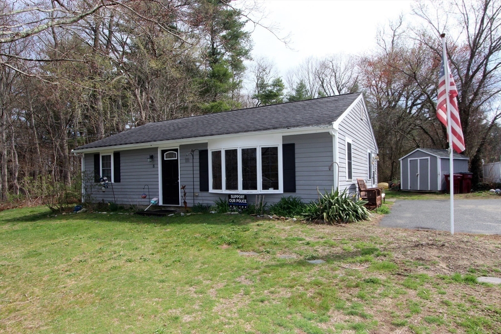 8 Carmel Street, Middleboro, Massachusetts, 3 Bedrooms Bedrooms, 5 Rooms Rooms,1 BathroomBathrooms,Residential,For Sale,Carmel Street,73504269
