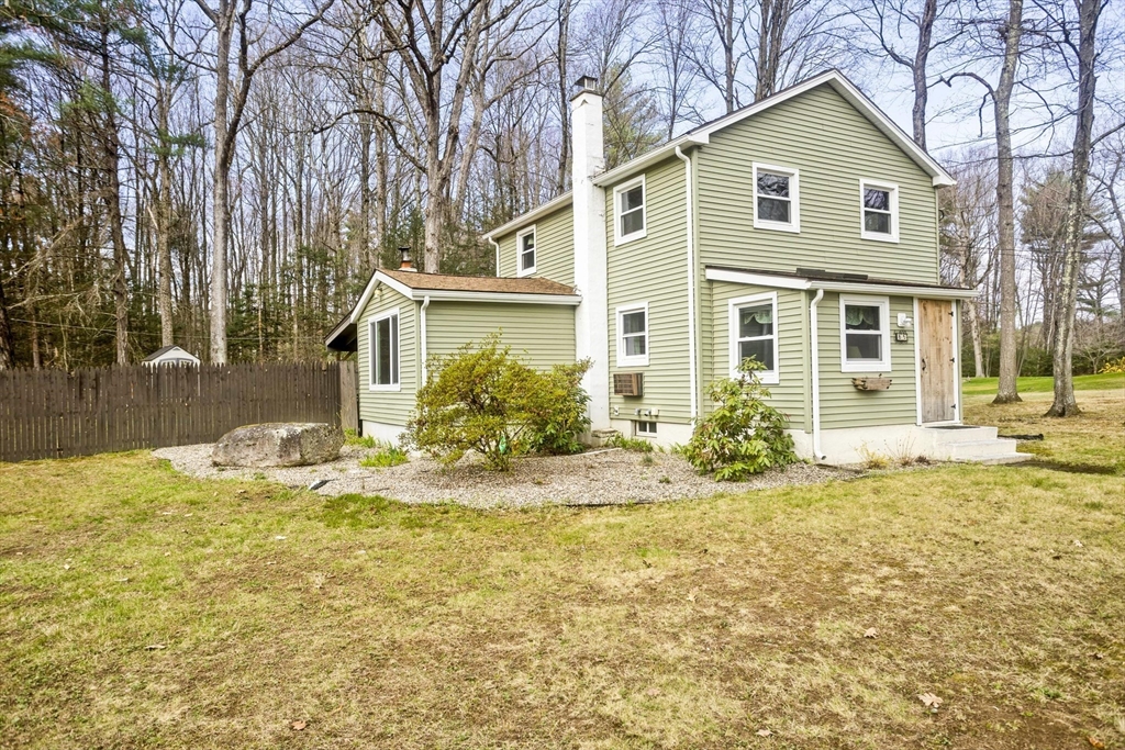 85 City View Blvd, Westfield, Massachusetts, 3 Bedrooms Bedrooms, 6 Rooms Rooms,1.5 BathroomsBathrooms,Residential,For Sale,City View Blvd,73504092