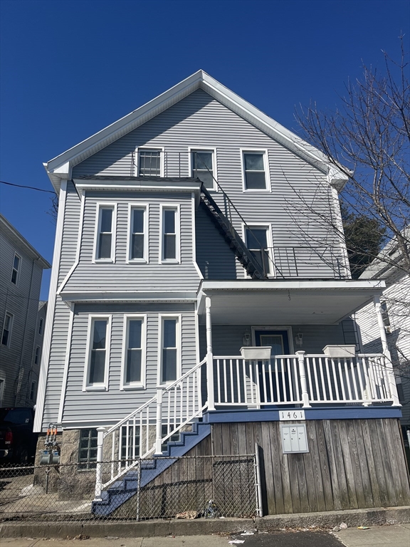 1461 Pleasant St, New Bedford, Massachusetts, 6 Bedrooms Bedrooms, 15 Rooms Rooms,3 BathroomsBathrooms,Residential Income,For Sale,Pleasant St,73504133