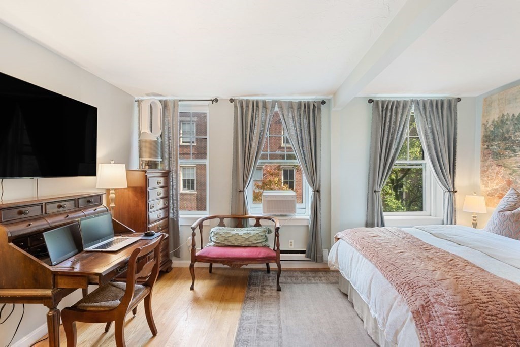 9 Hancock Street, Boston, Massachusetts, 2 Bedrooms Bedrooms, 4 Rooms Rooms,2 BathroomsBathrooms,Residential Lease,For Rent,Hancock Street,73495145