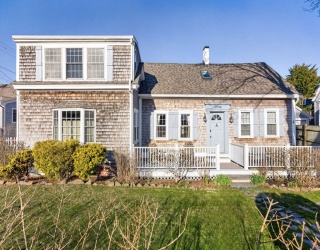 3 Kendall Lane, Provincetown, Massachusetts, 2 Bedrooms Bedrooms, 6 Rooms Rooms,2 BathroomsBathrooms,Residential,For Sale,Kendall Lane,73504409