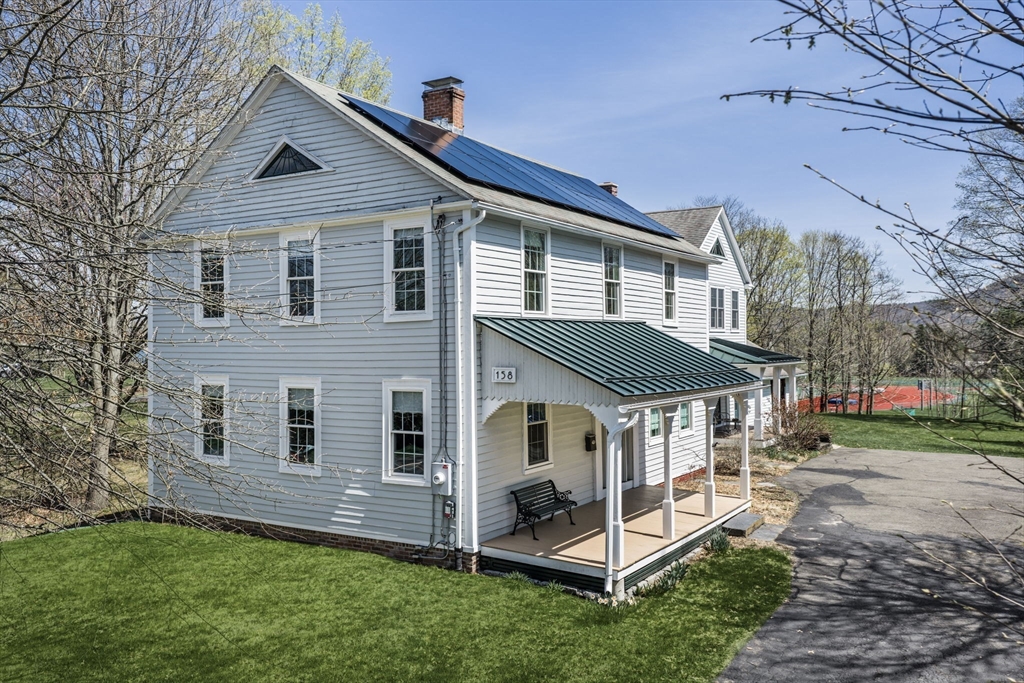 158 Park St, Easthampton, Massachusetts, 4 Bedrooms Bedrooms, 10 Rooms Rooms,2 BathroomsBathrooms,Residential,For Sale,Park St,73504285