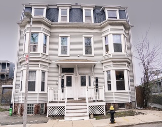 68-70 Moseley Street, Boston, Massachusetts, 7 Bedrooms Bedrooms, 20 Rooms Rooms,6 BathroomsBathrooms,Residential Income,For Sale,Moseley Street,73504357