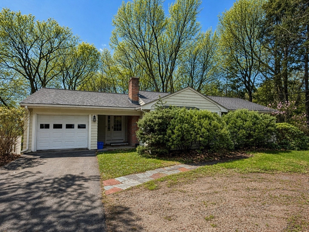 80 Adams St, Lexington, Massachusetts, 4 Bedrooms Bedrooms, 7 Rooms Rooms,2 BathroomsBathrooms,Residential Lease,For Rent,Adams St,73504473
