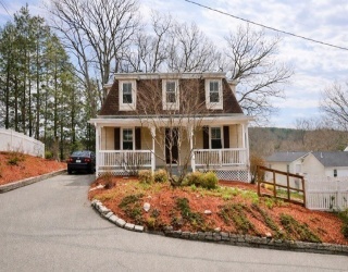 17 Fairview Street, Fitchburg, Massachusetts, 5 Bedrooms Bedrooms, 8 Rooms Rooms,2 BathroomsBathrooms,Residential,For Sale,Fairview Street,73504316