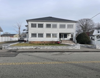 106 Washburn St, Taunton, Massachusetts, 3 Bedrooms Bedrooms, 6 Rooms Rooms,1 BathroomBathrooms,Residential Lease,For Rent,Washburn St,73504510