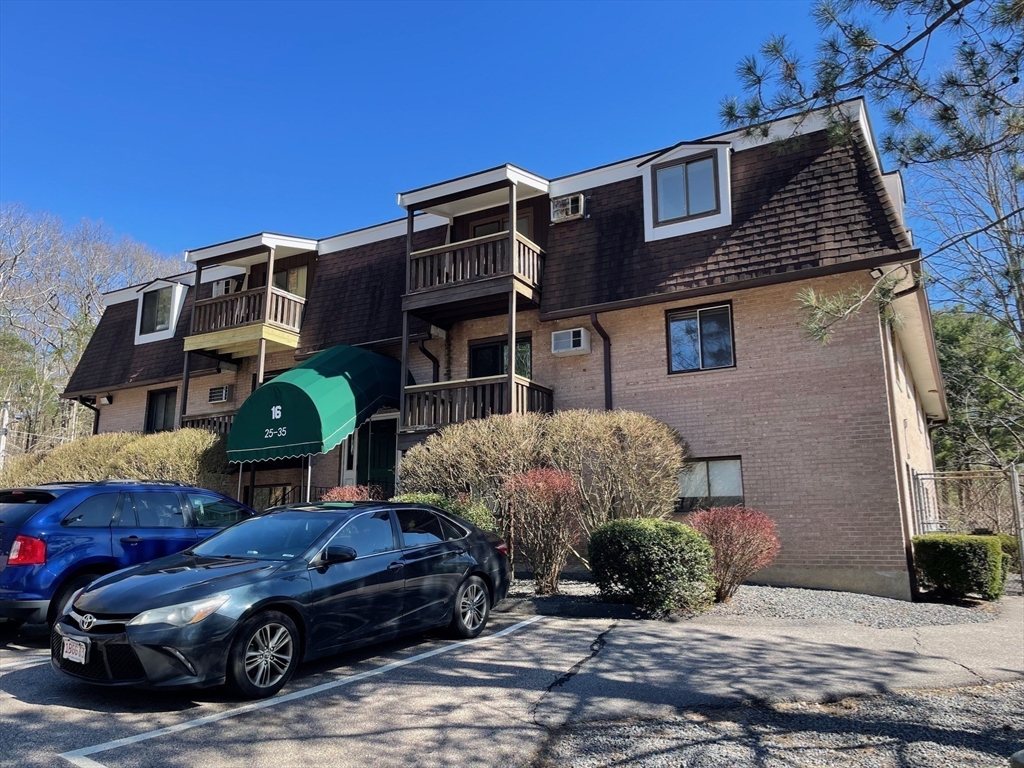 16 Erick Rd, Mansfield, Massachusetts, 1 Bedroom Bedrooms, 4 Rooms Rooms,1 BathroomBathrooms,Residential Lease,For Rent,Erick Rd,73504356