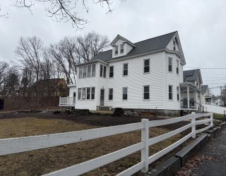 16-18 Mt Pleasant Street, Chelmsford, Massachusetts, 3 Bedrooms Bedrooms, 6 Rooms Rooms,1 BathroomBathrooms,Residential Lease,For Rent,Mt Pleasant Street,73504514