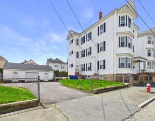 32 Sagamore St, New Bedford, Massachusetts, 9 Bedrooms Bedrooms, 15 Rooms Rooms,3 BathroomsBathrooms,Residential Income,For Sale,Sagamore St,73504525