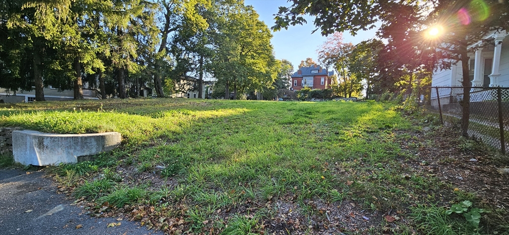 10 Lagrange St, Worcester, Massachusetts, ,Land,For Sale,Lagrange St,73504529