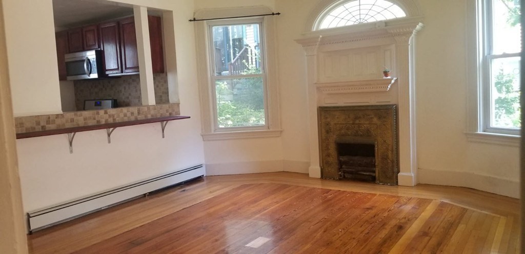 36 Gordon, Boston, Massachusetts, 8 Bedrooms Bedrooms, 11 Rooms Rooms,3 BathroomsBathrooms,Residential Income,For Sale,Gordon,73504545